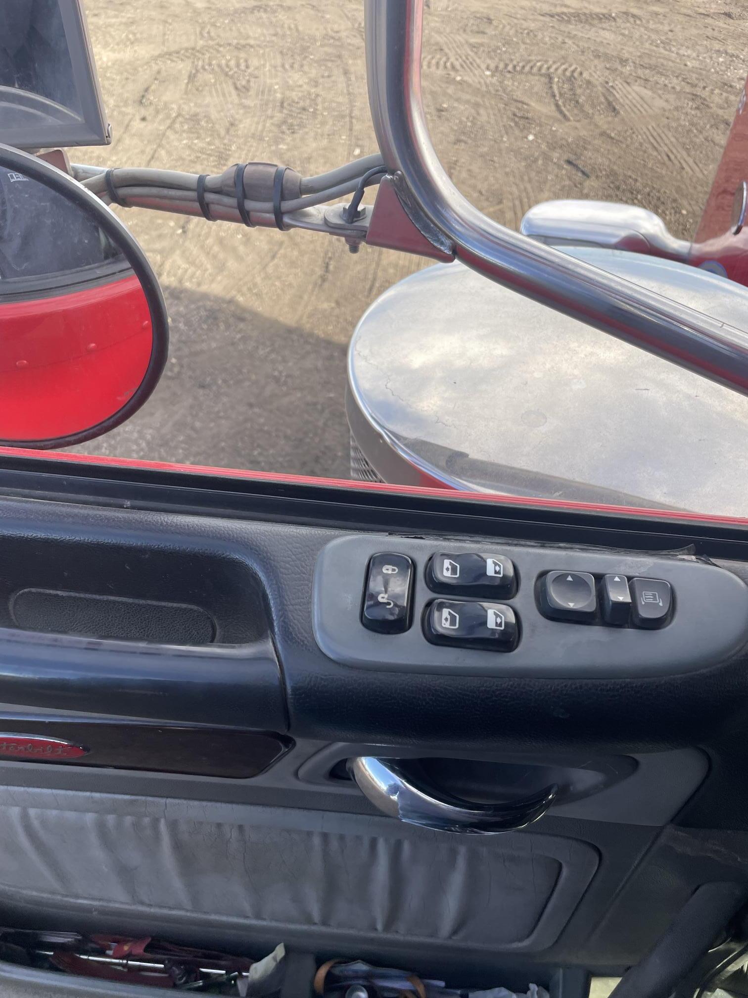 2012 PETERBILT 389 - Image 41